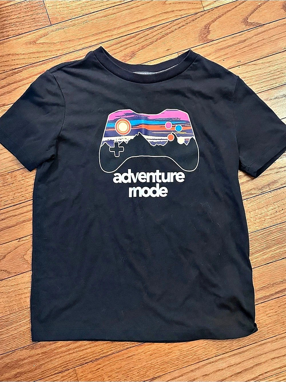 Adventure Mode Graphic Tee in Black Like New